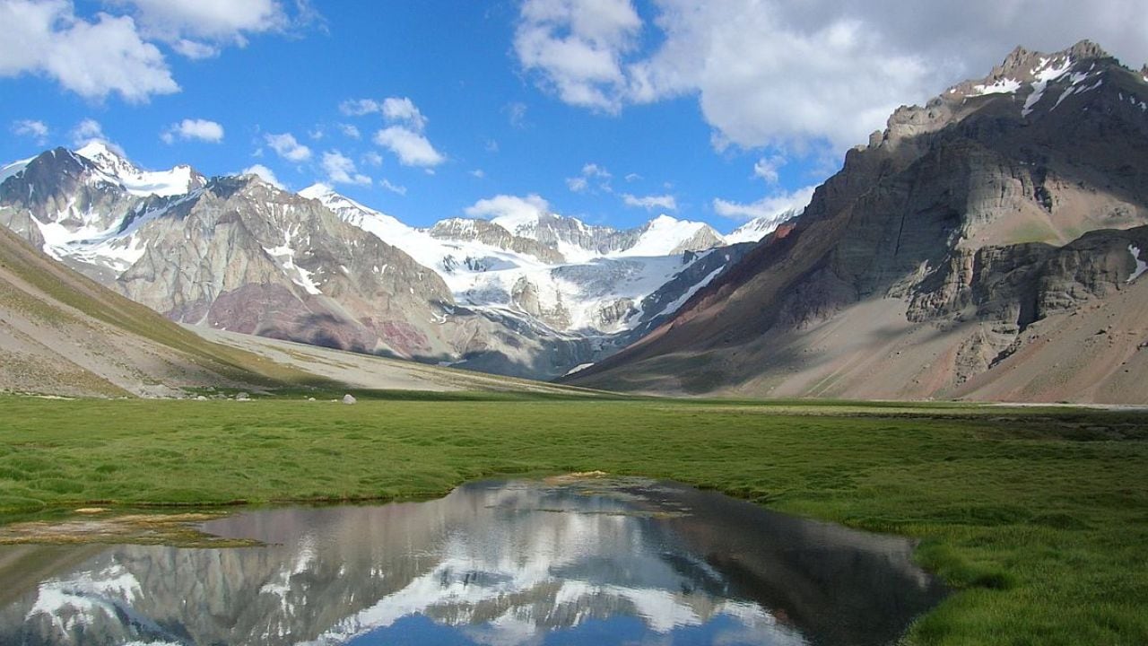 Cinco montañas argentinas van por el sello internacional del turismo de altura