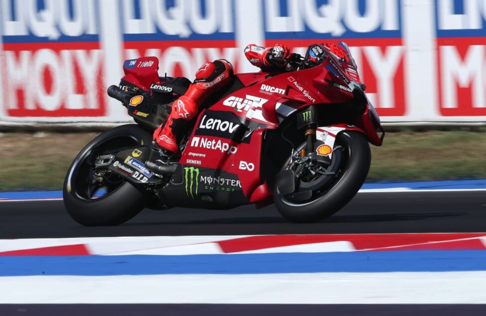 Márquez avisó en Misano: 1m31s468 y la pulseada con Martín queda servida