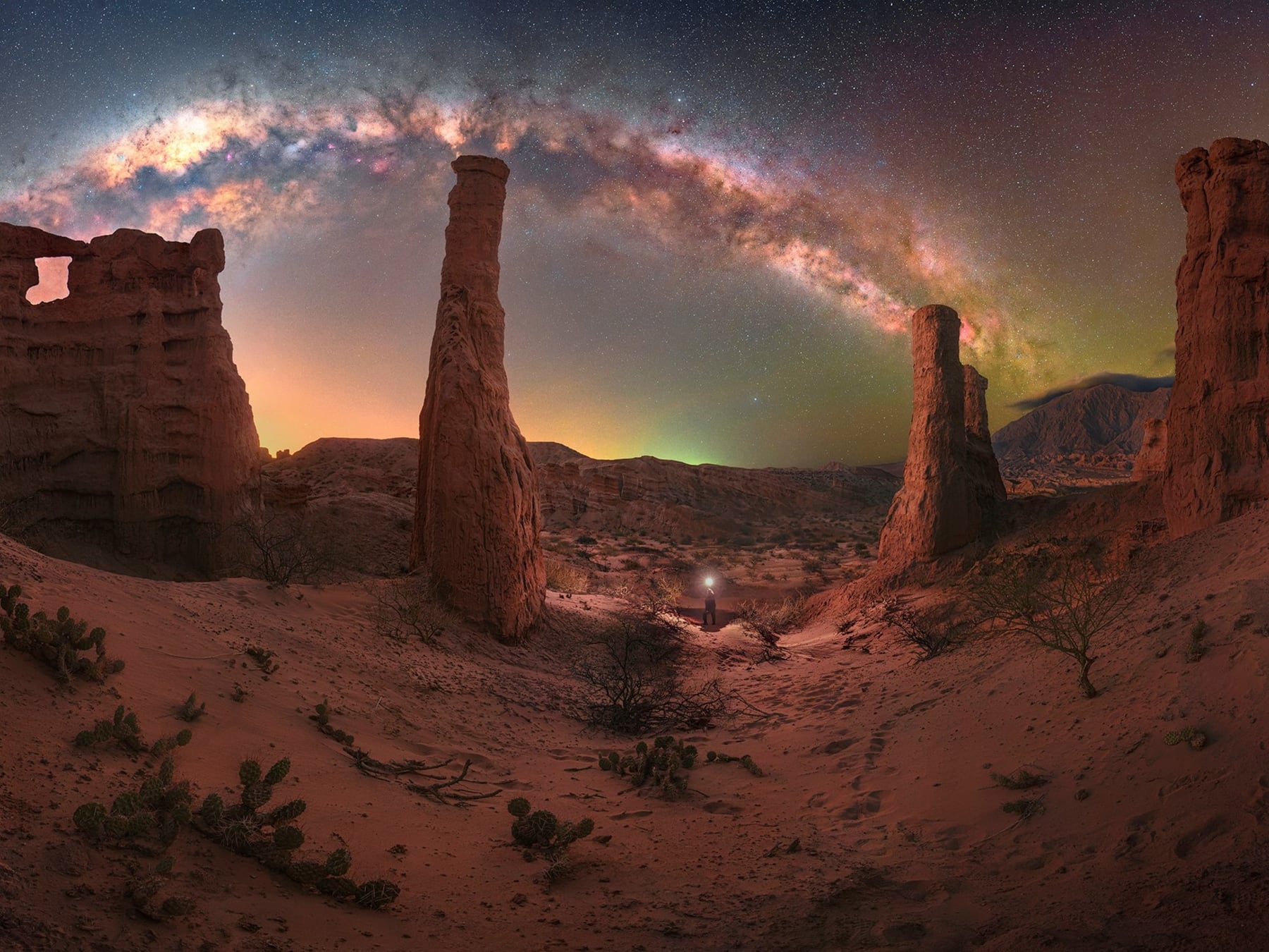 Astroturismo en el oeste argentino: los cielos que Santile registró durante una década entre San Juan, Salta, La Rioja, Mendoza y Córdoba