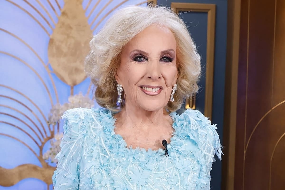 Mirtha tose, Juana repite: la mesaza del domingo vuelve a quedar en manos de la nieta