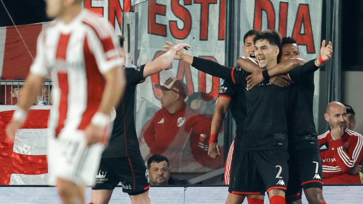 Huracán le cortó la racha a River en el Monumental y se Prendió en la pelea