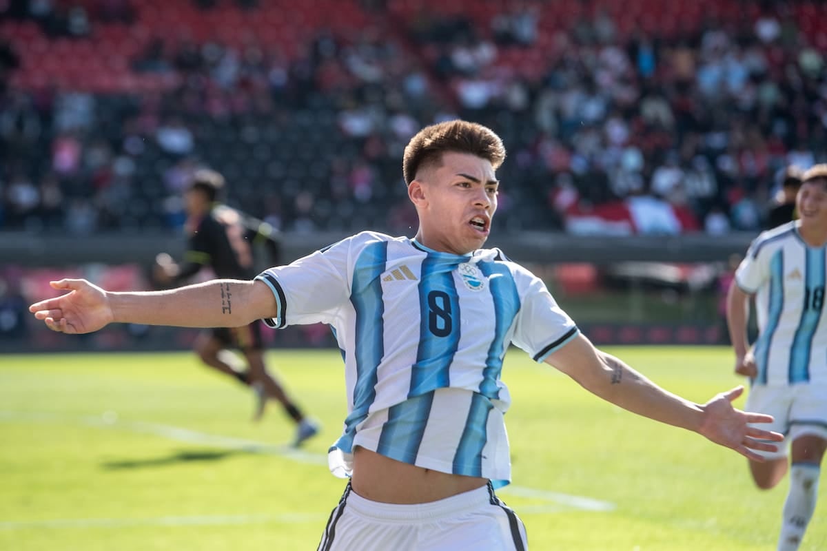 A Rosario le gusta el descuento: Argentina venció a Perú y va por la dorada frente a Paraguay
