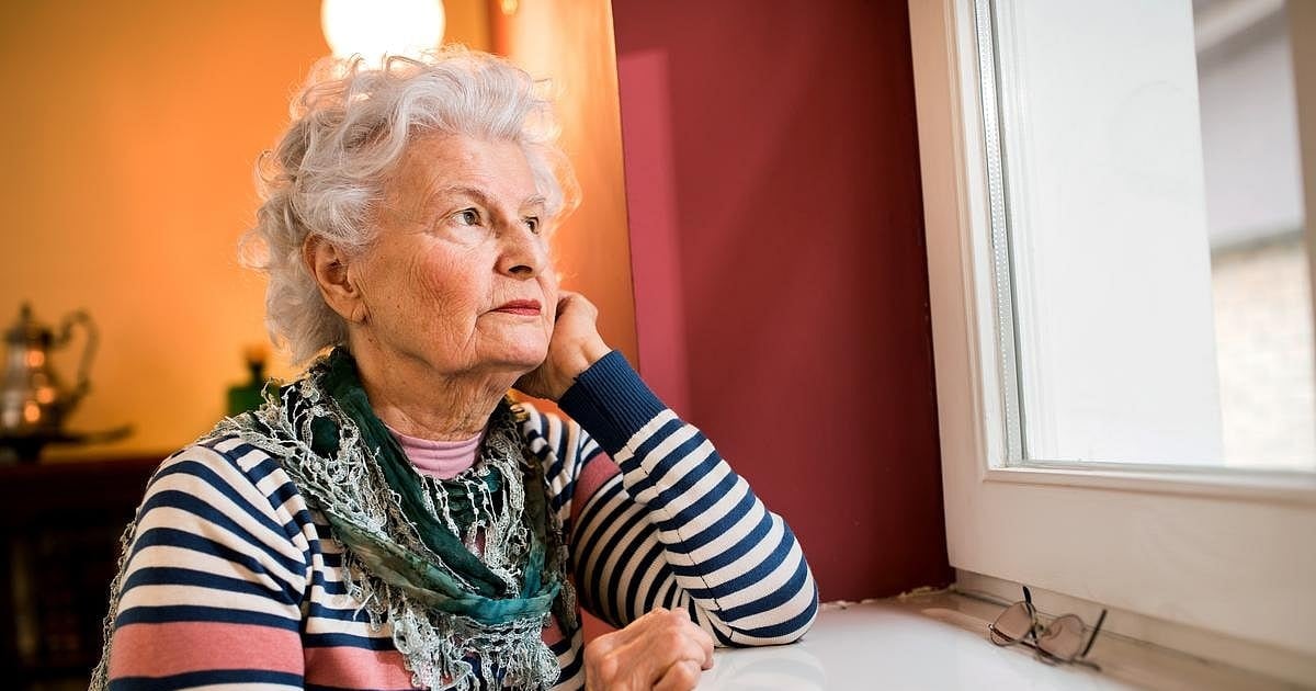 Estar solo y sentirse solo no es lo mismo: la diferencia le puede restar hasta casi seis años de vida sana