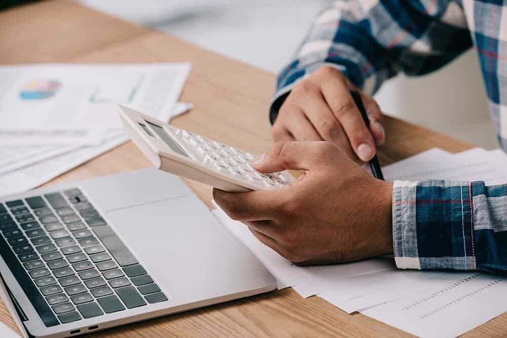 Crédito al consumo bajo la lupa: bancos y fintech cierran el grifo y los costos se acercan al 100% anual