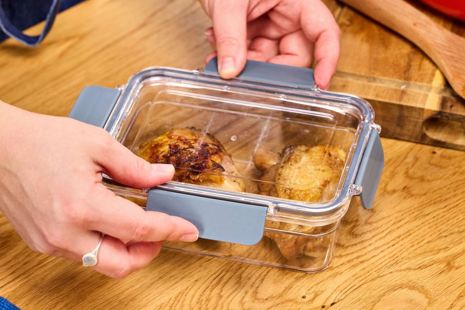 La cocina adelanta, pero la heladera tiene fecha de vencimiento: tres o cuatro días y chau