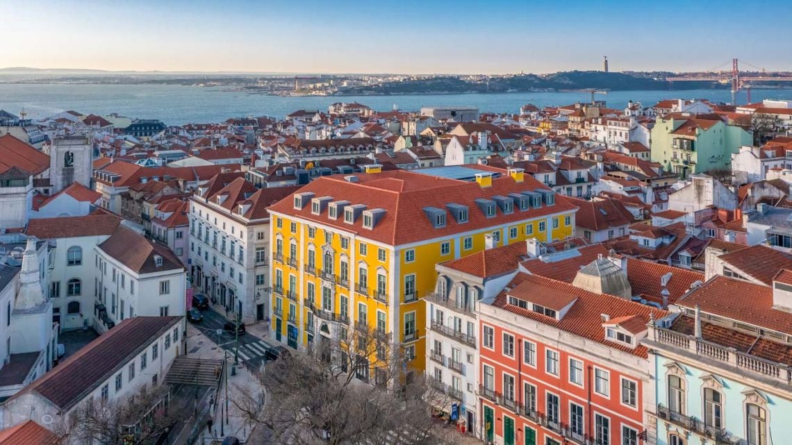 Un palacio del orfebre del rey João V reabre como hotel del vino en la cima de Chiado