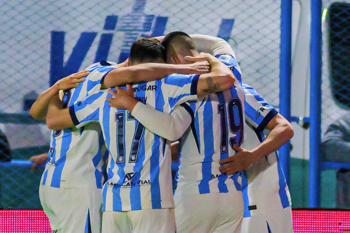Racing se acomodó en Río Cuarto y le dio aire a un banco que todavía no tiene dueño