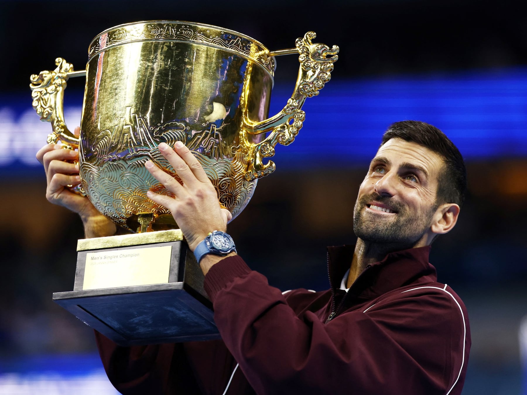 Novak Djokovic ganó en China y le sacó un cuerpo de ventaja a la historia: ya suma 102 títulos y va por Federer