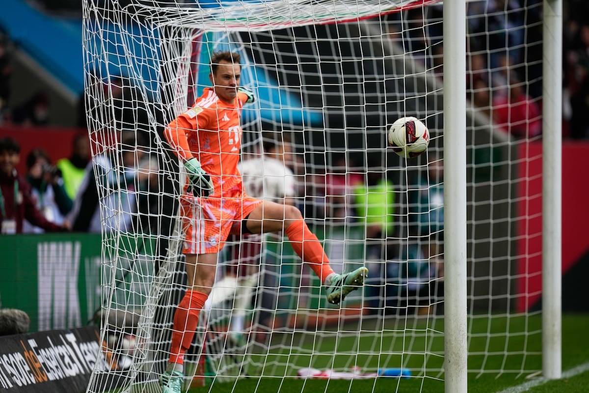 Neuer regaló los dos goles y Bayern se quedó con las manos vacías en Augsburgo