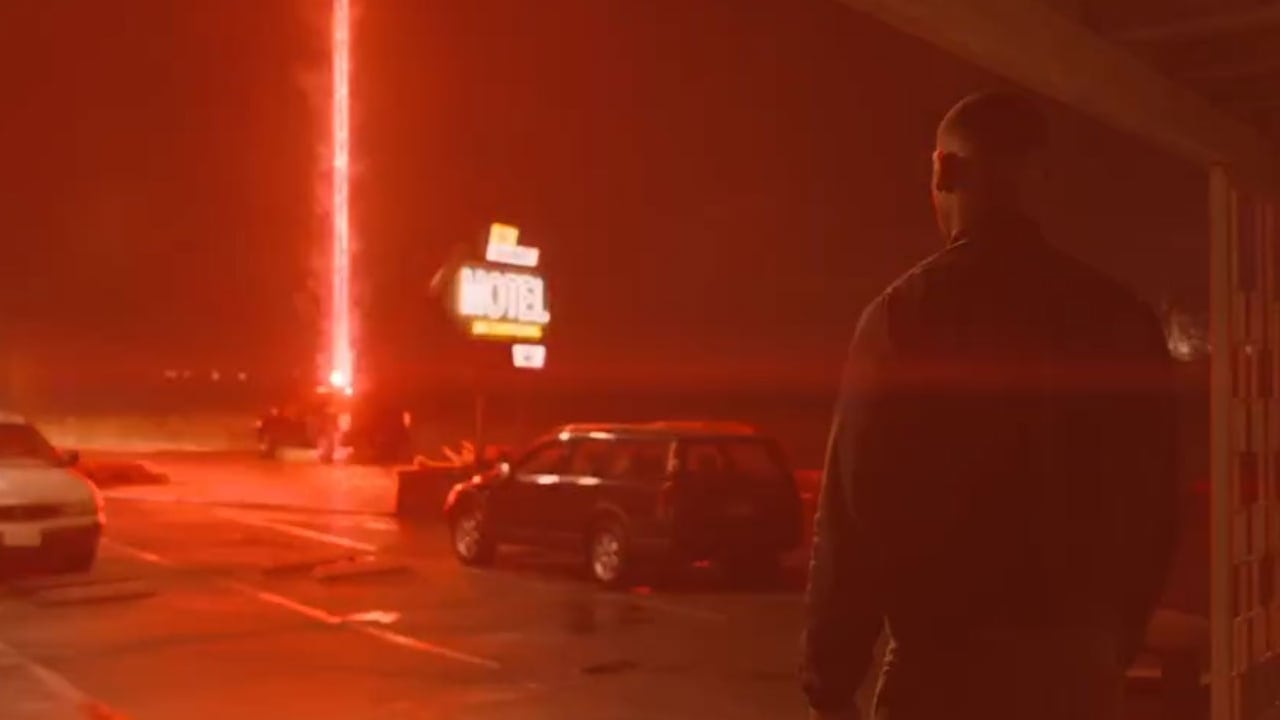 "Linternas" se pone el traje de detective y le sale mejor de lo esperado