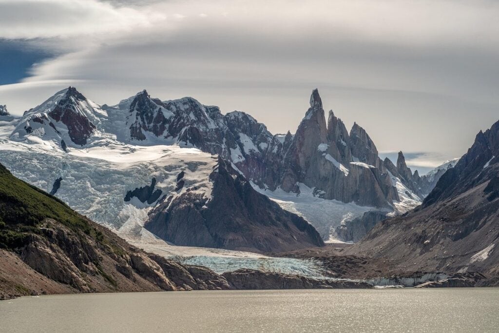 Rescate de siete horas en Bariloche: qué revisar antes de una caminata en la montaña