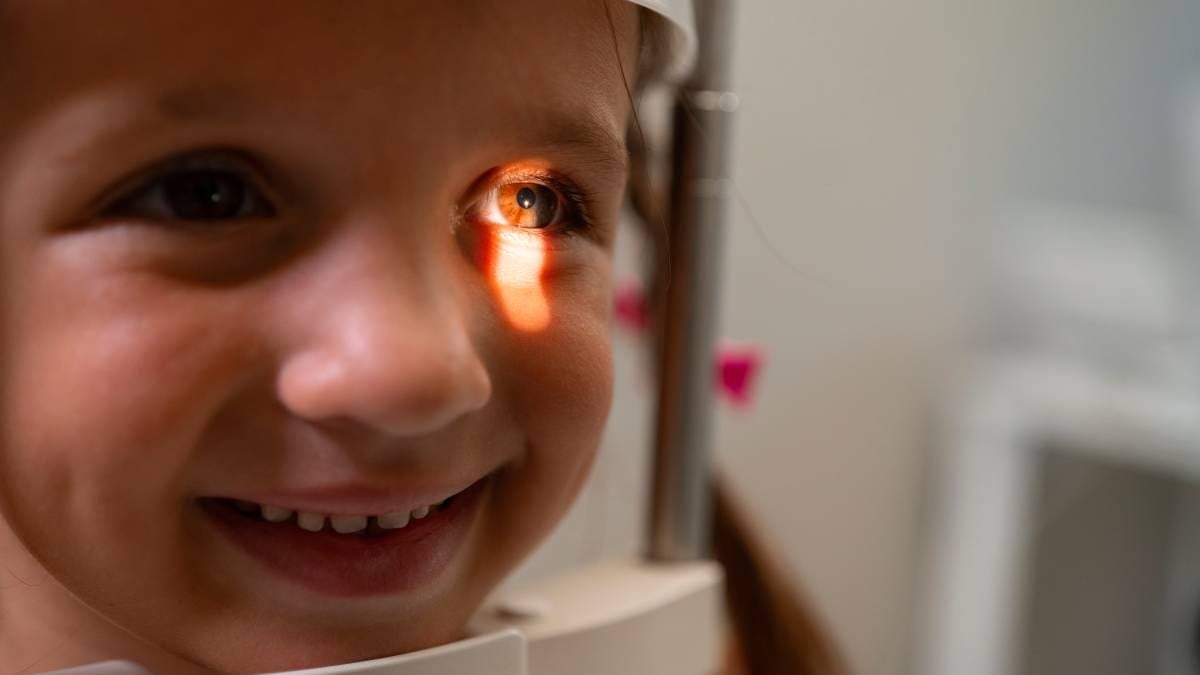 Ojo por ojo, pantalla por pantalla: el hospital neuquino que sale a buscar a los chicos antes de que sea tarde