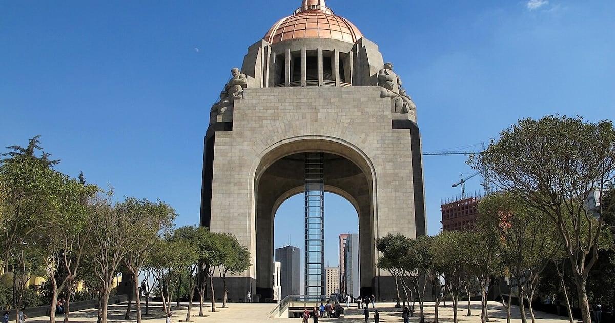 El arco triunfal más alto del mundo se levanta en la Ciudad de México y se puede visitar: tiene 67 metros y un mirador a 360 grados