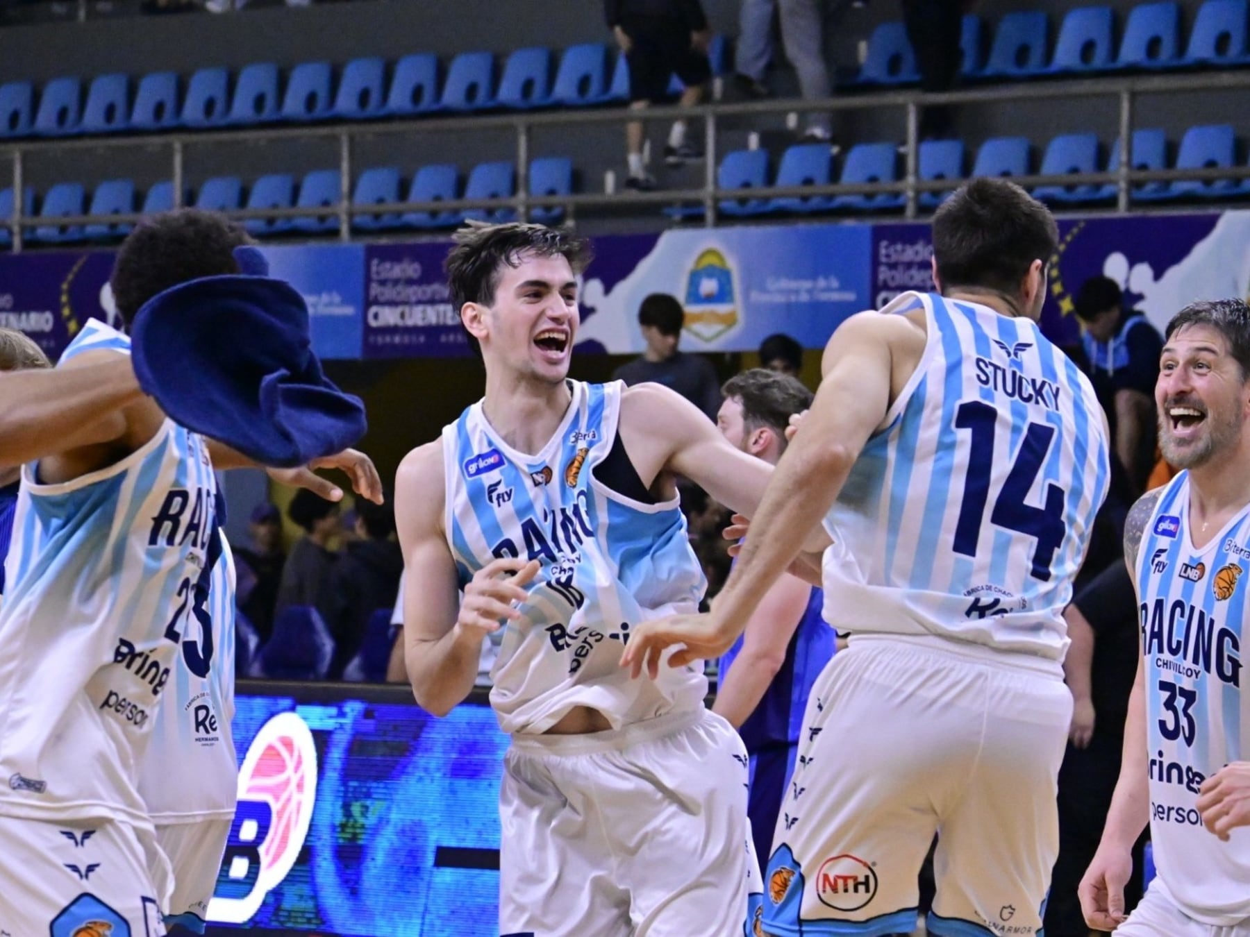 Chivilcoy se despertó en Formosa: Racing lo ganaba La Unión, se lo empataron y lo terminó ganando igual