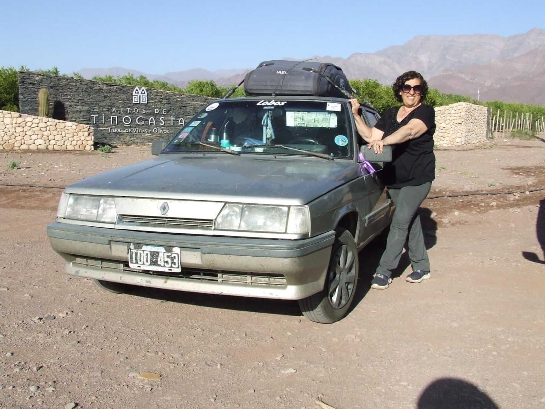 Delia Torres, la jubilada de Lobos que convirtió un Renault 11 del 91 en su casa rodante y ya lleva tres años viajando sola por la Argentina