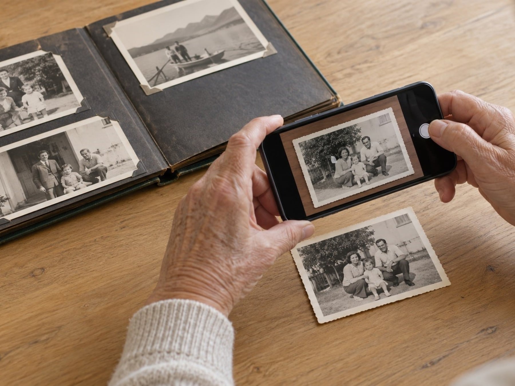 Del cajón al celular: cómo sacarle provecho a las fotos viejas sin volverse loco en el intento