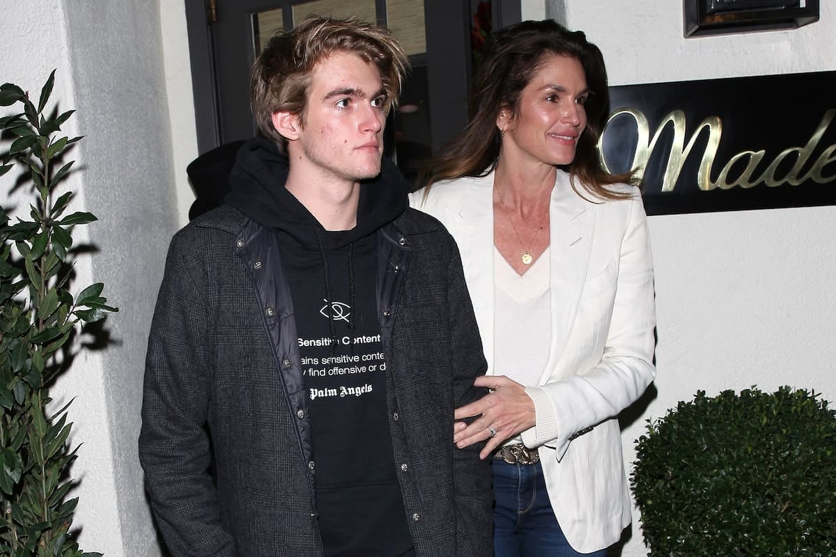 Cindy Crawford escribió un mensaje y el mundo entero se enteró de algo que ya sabía: ser madre de un famoso es una trampa