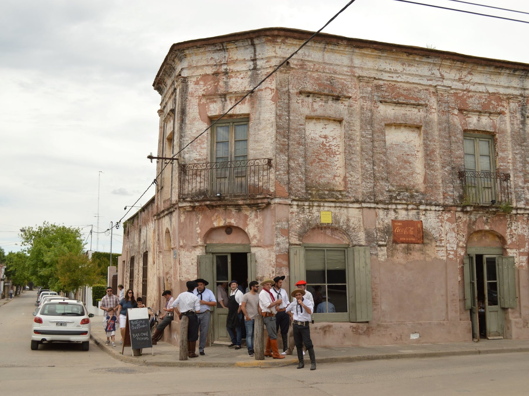 San Antonio de Areco, donde la artesanía se reinventa sin perder el alma gaucha