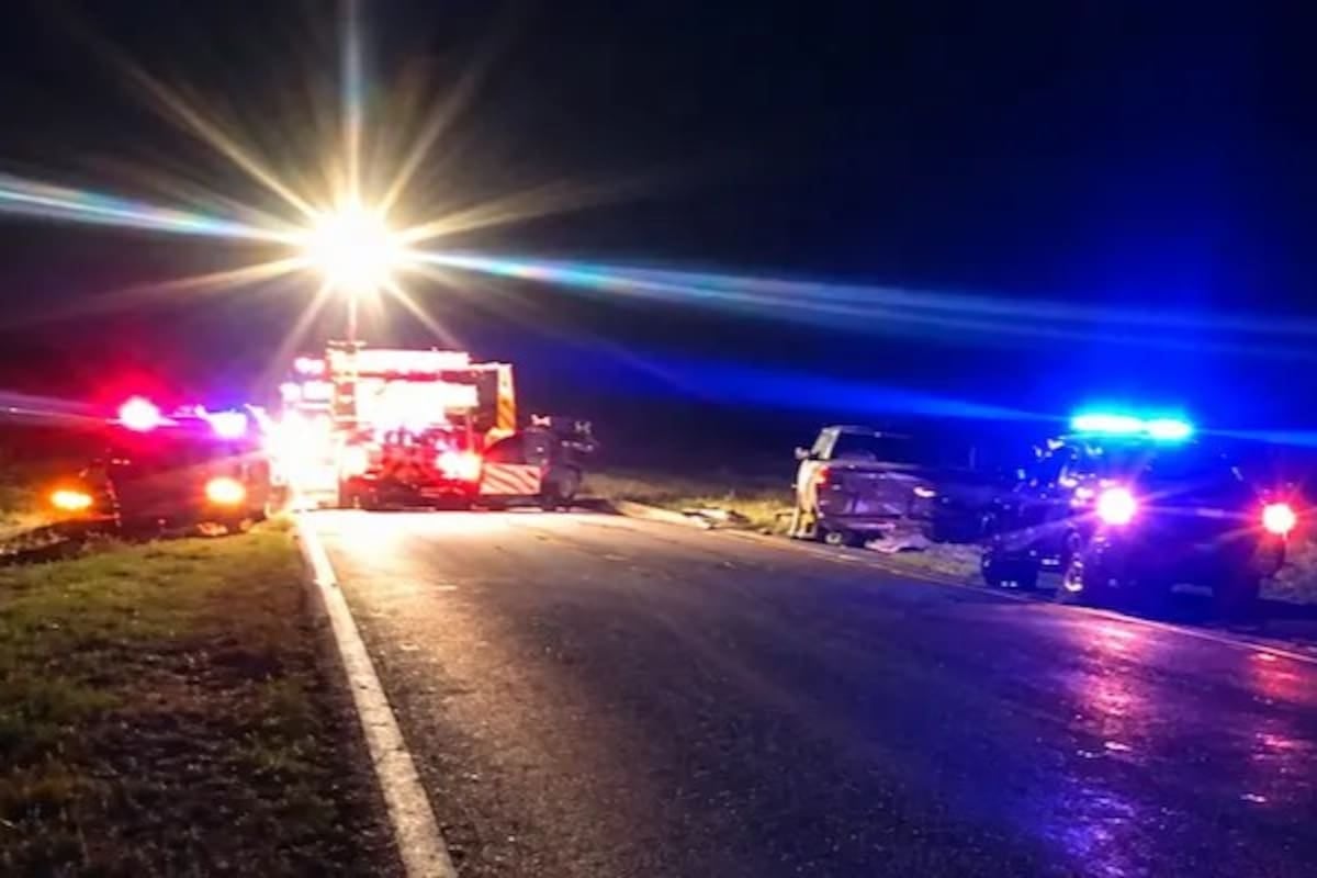 Triple choque fatal en la Ruta 65: tres muertos y dos heridos graves mientras cambiaban una rueda en la banquina