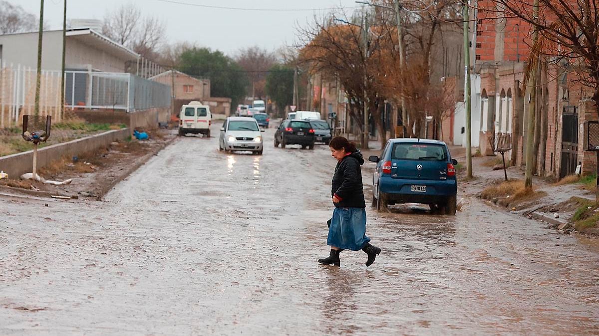 Vecinos del norte neuquino, en alerta: qué hacer antes de que el temporal te encuentre en casa