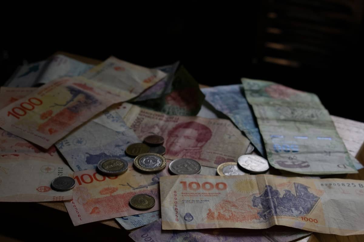 El oficial cerró en 1.540 pesos y la inflación de septiembre trepó al 1,9 por ciento