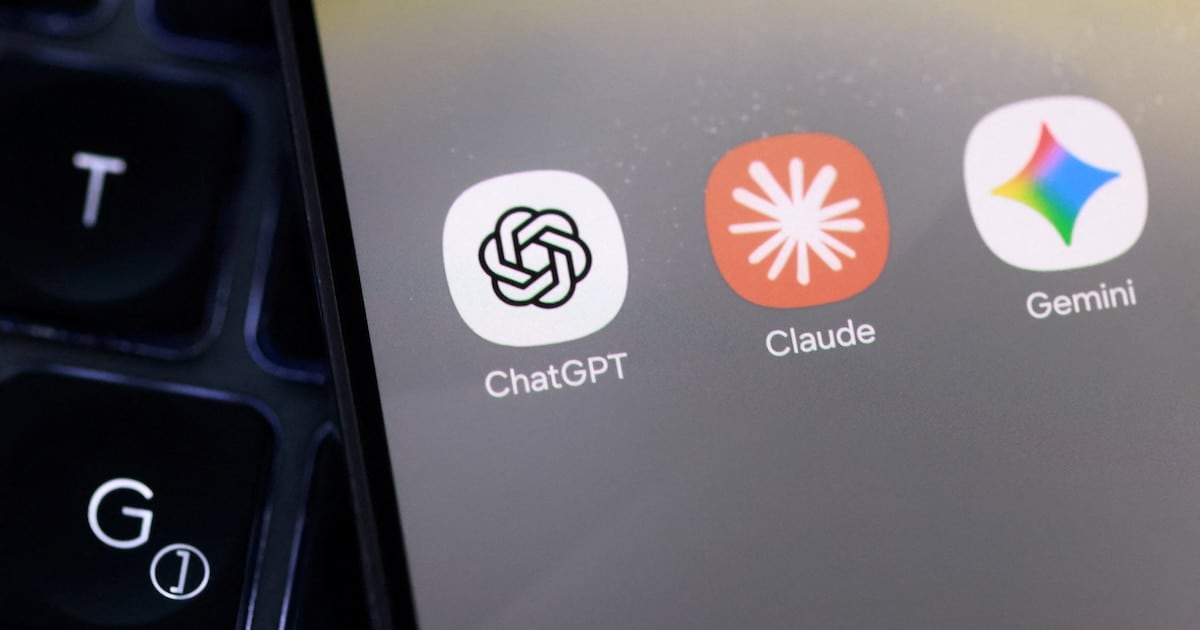 ChatGPT conserva la punta, pero ya no tiene el mercado nostalgia