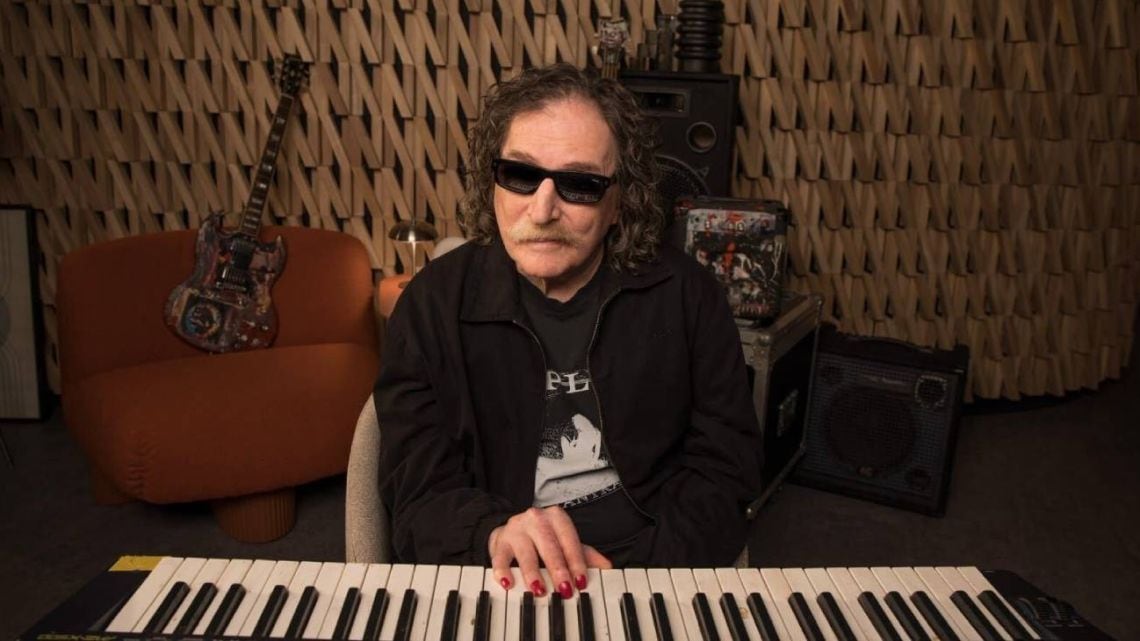 Netflix quiere contar a Charly García desde adentro